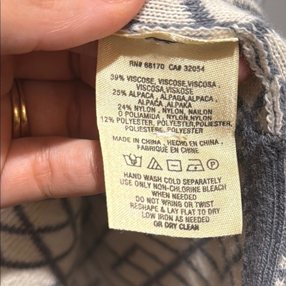 Moth Medium Cowled Galena Pullover Geometric Patterned Gray Sweater Alpaca Blend - Picture 7 of 10